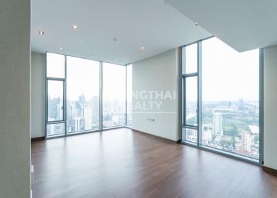 For SALE : Q 1 Sukhumvit / 4 Bedroom / 4 Bathrooms / 353 sqm / 156000000 THB [9966194]