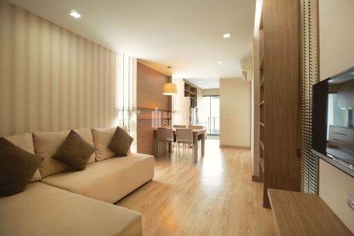 For SALE : Apartment Phrakhanong / 4 Bedroom / 4 Bathrooms / 2500 sqm / 165000000 THB [S10199]