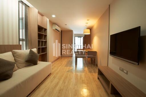 For SALE : Apartment Phrakhanong / 4 Bedroom / 4 Bathrooms / 2500 sqm / 165000000 THB [S10199]