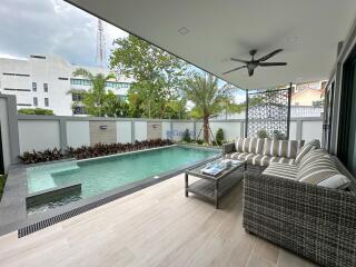 4 Bedrooms House in Zensiri Midtown Villas Central Pattaya H010731