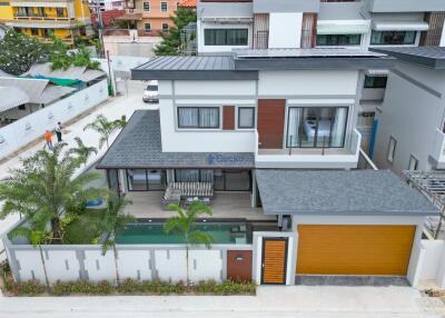 3 Bedrooms House in Zensiri Midtown Villas Central Pattaya H010732