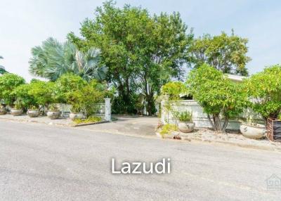 Luxury Family Pool Villa On Golf Course