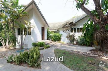 Luxury Family Pool Villa On Golf Course