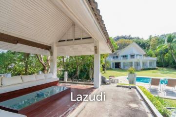 Luxury Family Pool Villa On Golf Course