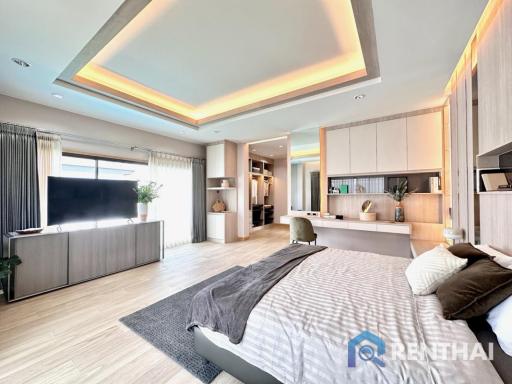 Modern luxury pool villa pattaya, ready to move in!