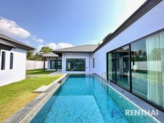 Modern luxury pool villa pattaya, ready to move in!