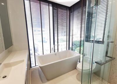 2 Bedrooms 2 Bathrooms Size 101.74sqm. VITTORIO Sukhumvit 39 for Rent 90,000 THB for Sale 32,800,000 THB
