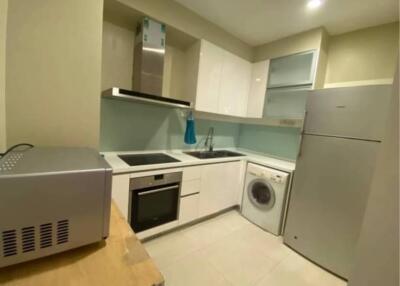 3 Bedrooms 3 Bathrooms Size 179sqm. Bright Sukhumvit 24 for Rent 100,000 THB