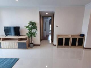 2 Bedrooms 2 Bathrooms Size 77sqm. Supalai Oriental Sukhumvit 39 for Rent 40,000 THB