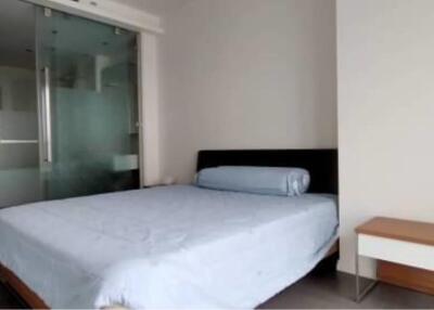 1 Bedroom 1 Bathroom Size 57.95sqm The River for Sale 12mTHB