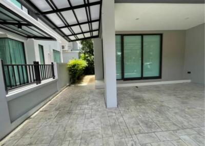 HOUSE  4 Bedrooms 4 Bathrooms Size 241sqm. Twin house for Sale 17mTHB