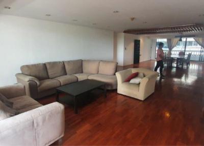 4 bedrooms/ 4 bathrooms 250sqm for rent 85000THB by Bangkapi Mansion