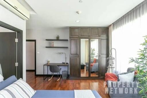 3 Bedrooms 3 Bathrooms Size 160sqm. Wilshire for Rent 150,000 THB