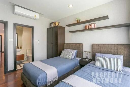 3 Bedrooms 3 Bathrooms Size 160sqm. Wilshire for Rent 150,000 THB