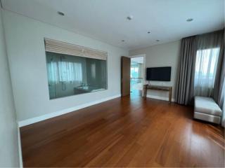 3 Bedrooms 3 Bathrooms Size 189sqm. Bright 24 for Rent 120,000 THB