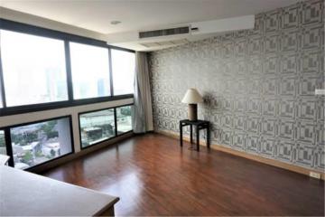 3 Bedrooms 3 Bathrooms Size 260sqm. President Park for Rent 60,000 THB