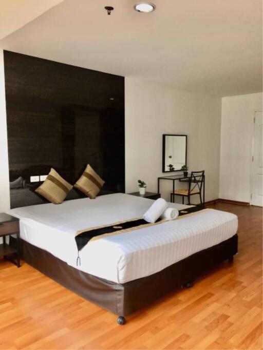 1 Bedroom 1 Bathroom Size 80sqm The Capital Sukhumvit 30/1 for Rent 35,000THB