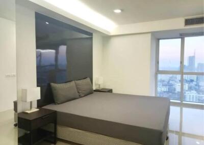 2 Bedrooms 1 Bathroom Size 81.45sqm. Waterford Diamond Tower for Rent 35,000 THB