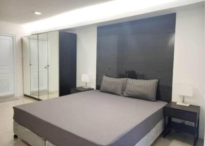 2 Bedrooms 1 Bathroom Size 81.45sqm. Waterford Diamond Tower for Rent 35,000 THB