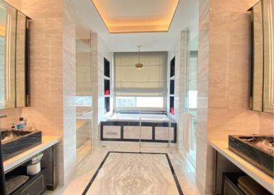 2 Bedrooms 3 Bathrooms Size 150sqm. The Residences at Mandarin Oriental,Bkk for Rent 350,000 THB