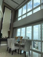 4 Bedrooms 4 Bathrooms Size 235sqm. Millennium Residence for Sale 82mTHB