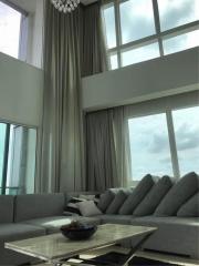 4 Bedrooms 4 Bathrooms Size 235sqm. Millennium Residence for Sale 82mTHB