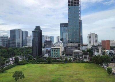 2 Bedrooms 2 Bathrooms Size 96sqm. Muniq langsuan for Sale 32,900,000 THB