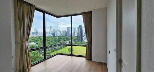 2 Bedrooms 2 Bathrooms Size 96sqm. Muniq langsuan for Sale 32,900,000 THB