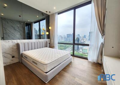 2 Bedrooms 2 Bathrooms Size 113 at Muniq Langsuan for Sale 55,000,000