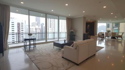 4 Bedrooms 4 Bathrooms Size 355.49 at Royce Private Residences for Sale 88,872,500