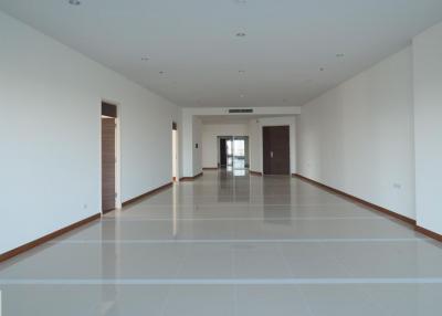 4 Bedrooms 4 Bathrooms Size 355.55 at Supalai Prima Riva for Sale 39,110,500