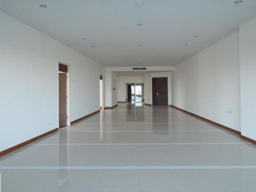 4 Bedrooms 4 Bathrooms Size 355.55 at Supalai Prima Riva for Rent 220,000