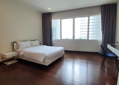 2 Bedrooms 2 Bathrooms Size 141.74 at Movenpick Residence for Rent 80,000