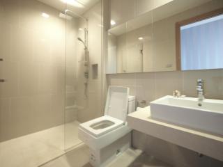 3 Bedrooms 3 Bathrooms Size 126.87 at Hyde Sukhumvit for Rent 100,000