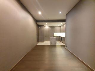 2 Bedrooms 2 Bathrooms Size 76.85 at Esse at Singha Complex for Rent 80,000