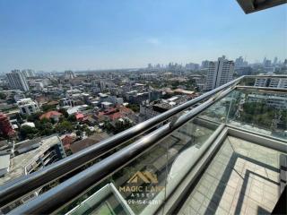 2 Bedrooms 2 Bathrooms Size 127sqm. The Natural Suite Place for Rent 45,000 THB