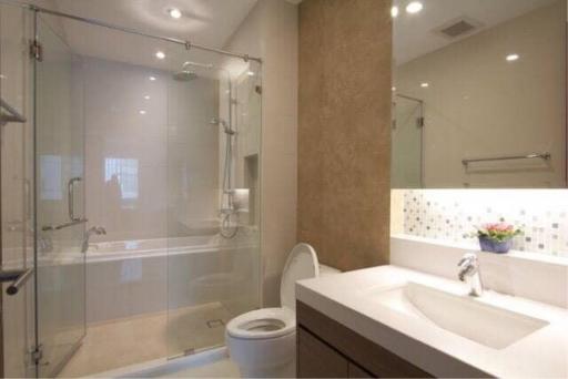 1 Bedroom 1 Bathroom Size 67sqm Bright Sukhumvit 24 for Rent 55,000THB