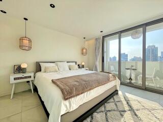 3 Bedrooms 3 Bathrooms Size 140sqm.D.S Tower 2 for Rent 90,000 THB for Sale 19mTHB