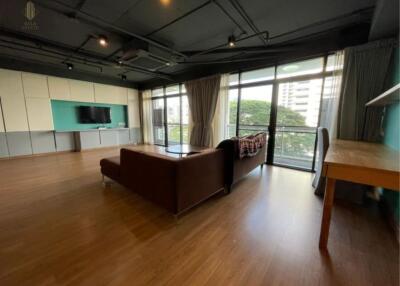 3Bedrooms  3Bathrooms  278sqm  Baan Prompong  Rent 55,000 THB/Month  Sale 20,000,000