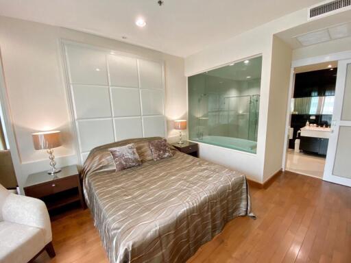 1 Bedroom 1 Bathroom Size 56.72sqm The Address Chidlom for Rent 32,000THB for Sale 10,800,000 THB