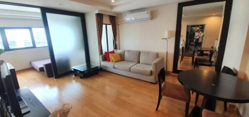 1Bedroom  1Bathroom  65sqm  Sathorn Gardens  Rent 27,000 THB/ month