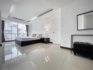 3 Bedrooms 3 Bathrooms Size 99sqm. Waterford Sukhumvit 50 for Rent 35,000 THB