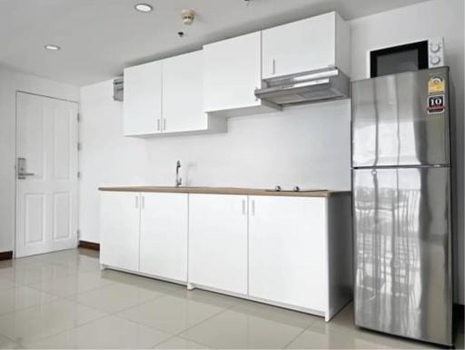 3 Bedrooms 3 Bathrooms Size 99sqm. Waterford Sukhumvit 50 for Rent 35,000 THB