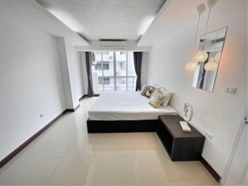 3 Bedrooms 3 Bathrooms Size 99sqm. Waterford Sukhumvit 50 for Rent 35,000 THB