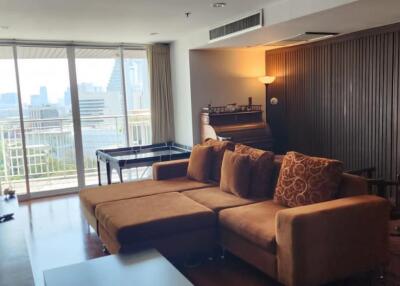 2 Bedrooms 2 Bathrooms Size 108sqm. Urbana langsuan for Rent 45,000 THB