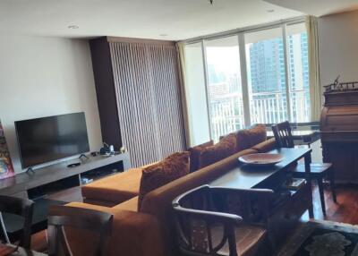 2 Bedrooms 2 Bathrooms Size 108sqm. Urbana langsuan for Rent 45,000 THB