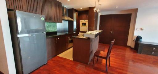 2 Bedrooms 2 Bathrooms Size 129 sq.m. Urbana langsuan for Rent 45,000 THB