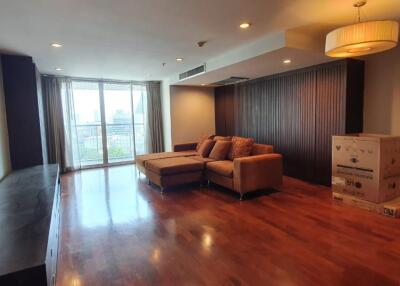 2 Bedrooms 2 Bathrooms Size 129 sq.m. Urbana langsuan for Rent 45,000 THB