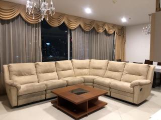 2 Bedrooms 2 Bathrooms Size 105sqm. Empire Place for Rent 42,000 THB