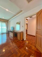 3 Bedrooms 3 Bathrooms Size 270sqm. Chaidee Mansion for Rent 70,000 THB